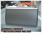 curved wallsign silvermatt 0047